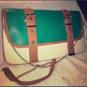 STEVE MADDEN Chain Strap Crossbody